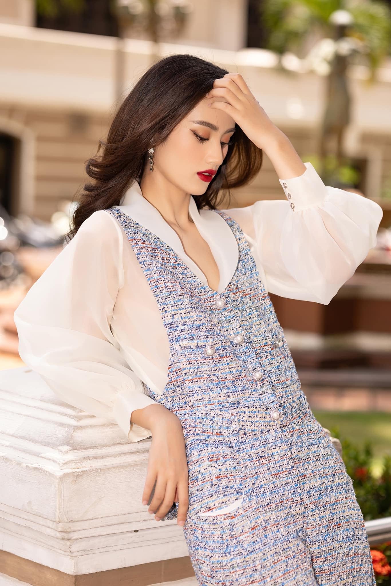 Netizen khen nàng hậu phản ứng điềm đạm, nhẹ nhàng dù nghe tin sốc.