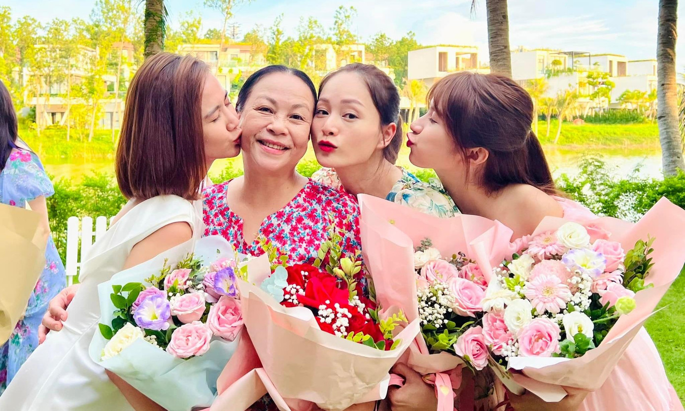 Thương Ngày Nắng Về trở thành bộ phim cảm động về tình mẫu tử Thương Ngày Nắng Về trở thành bộ phim cảm động về tình mẫu tử