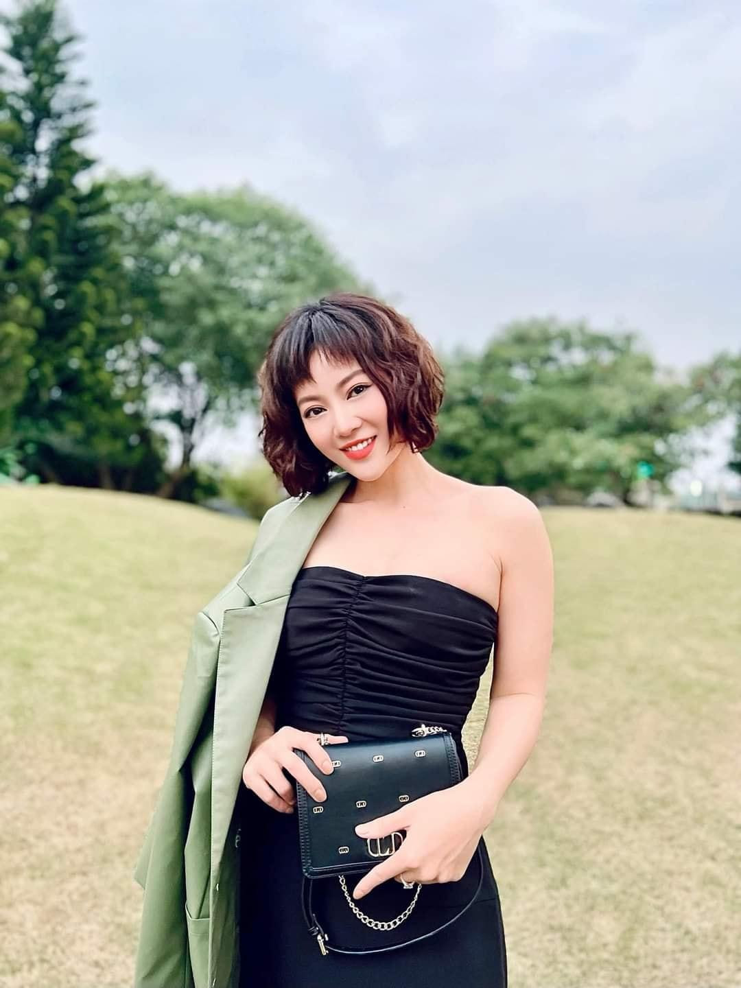 Chị gái của Vy đã nhanh chóng ra tay Chị gái của Vy đã nhanh chóng ra tay