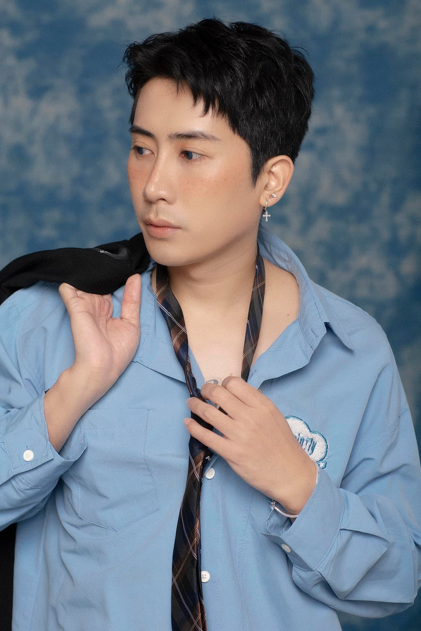 Vương Khánh từng nổi tiếng với phim sitcom Những phóng viên vui nhộn.