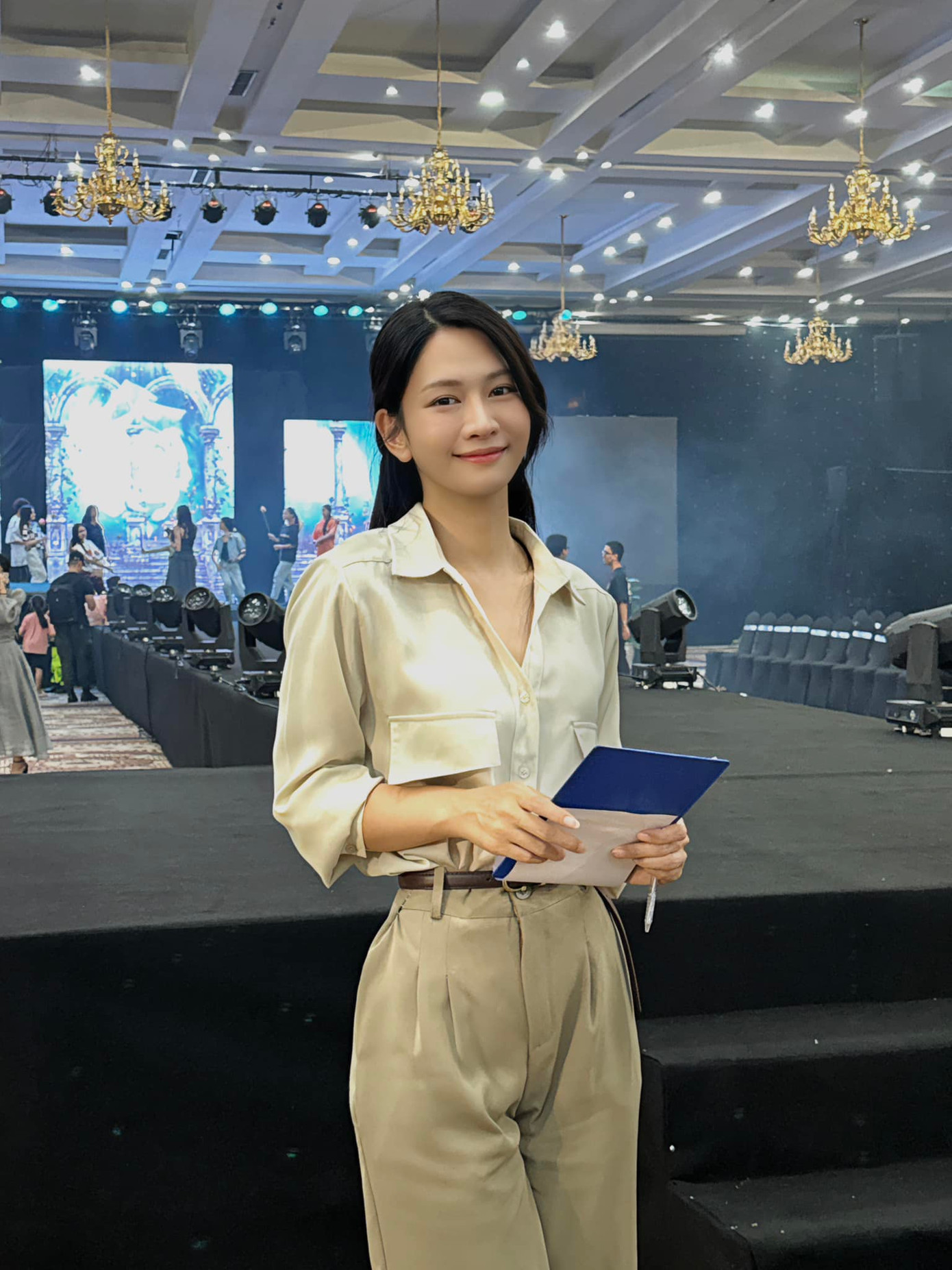 Lê Bống đã có màn thay đổi ngoạn mục, không còn nông nổi như xưa. Lê Bống đã có màn thay đổi ngoạn mục, không còn nông nổi như xưa.