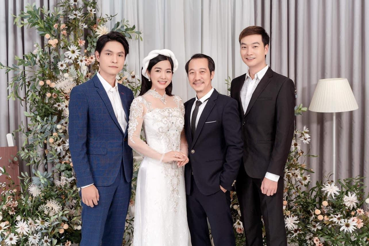 Gia đình đặc biệt nhất của Lối Về Miền Hoa Gia đình đặc biệt nhất của Lối Về Miền Hoa