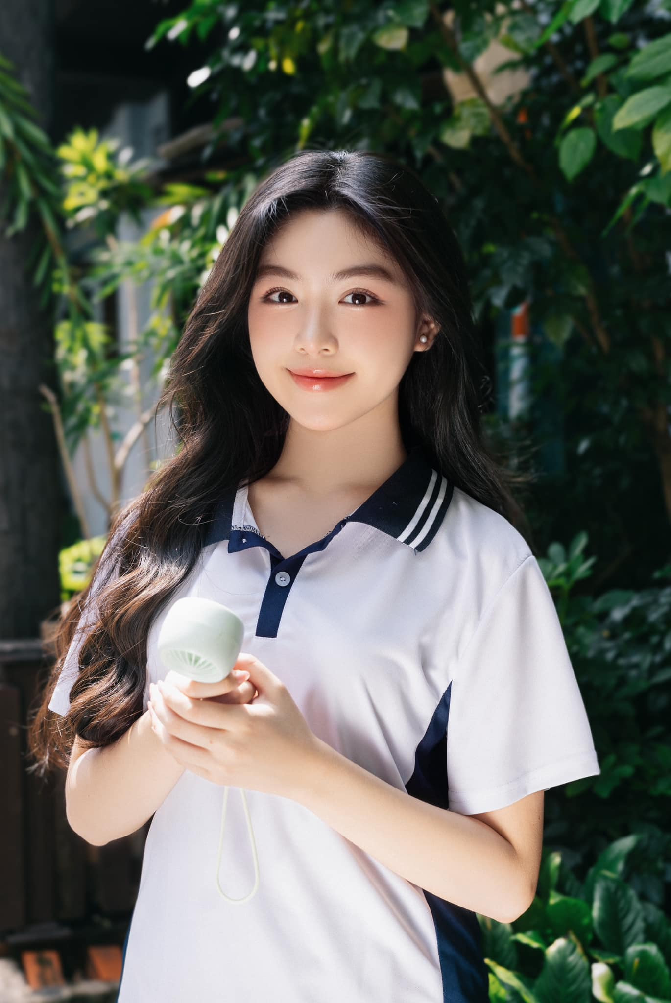 Lọ Lem nổi tiếng từ khi chưa gia nhập showbiz.