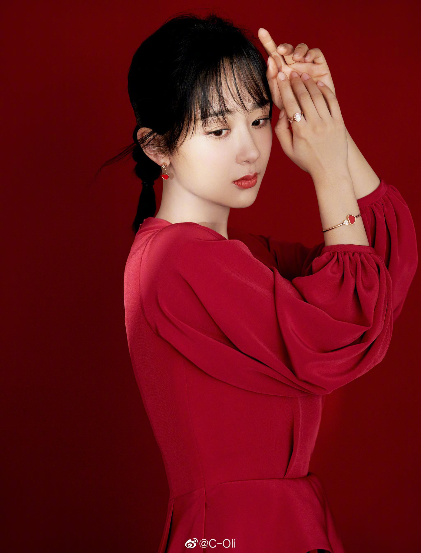 Danh phận mới của Dương Tử nhận về ý kiến trái chiều