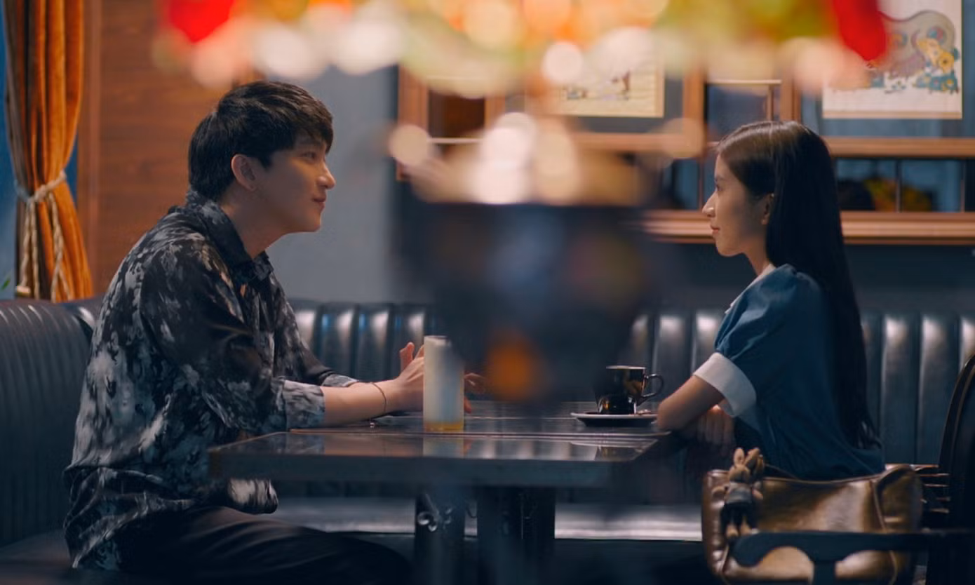 Thảo đang hạnh phúc bên chàng thiếu gia đẹp trai.