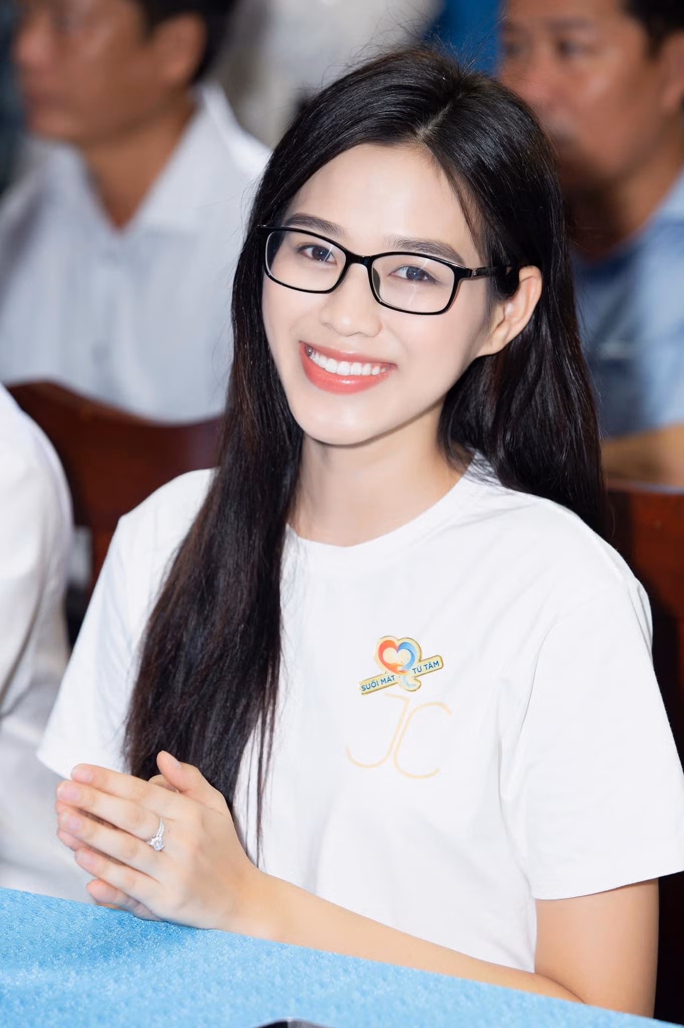 Đỗ Thị Hà vẫn muốn ưu tiên cho việc học. Đỗ Thị Hà vẫn muốn ưu tiên cho việc học.