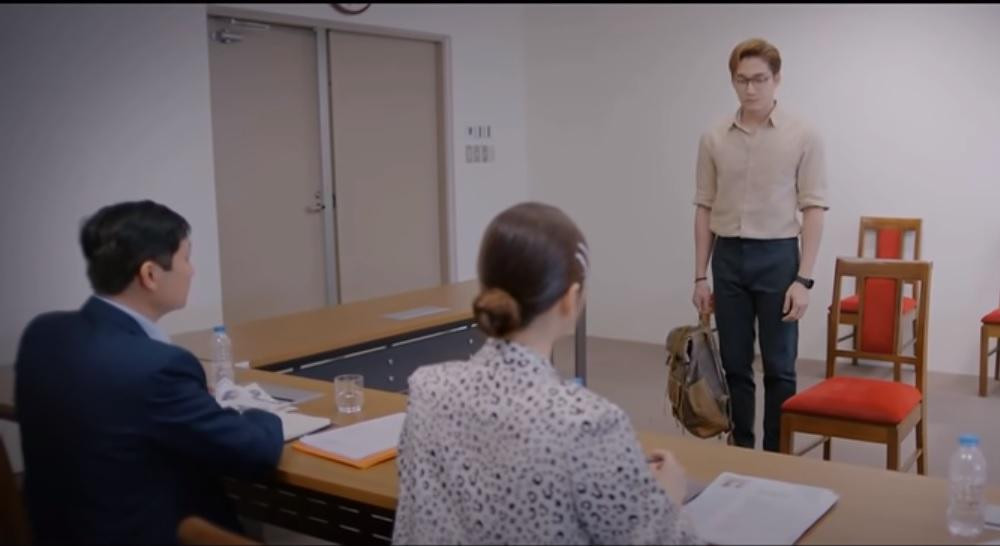 Ai mà ngờ "chàng trai cà phê" lại xuất hiện