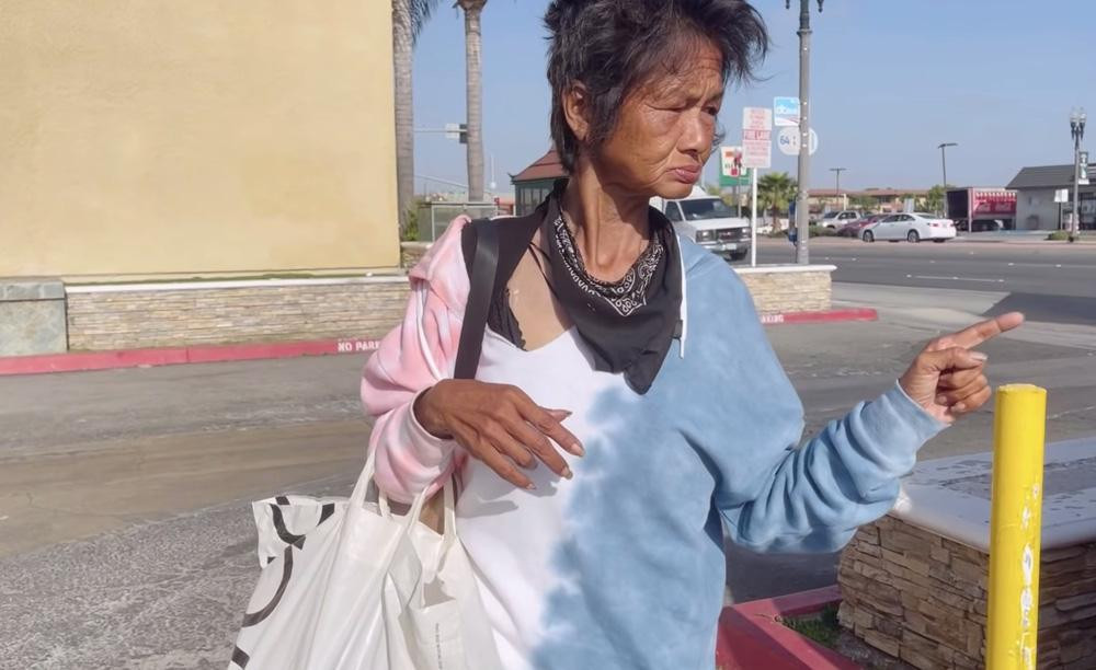 Ca sĩ Kim Ngân phải rời xa các con từ rất sớm. Ca sĩ Kim Ngân phải rời xa các con từ rất sớm.