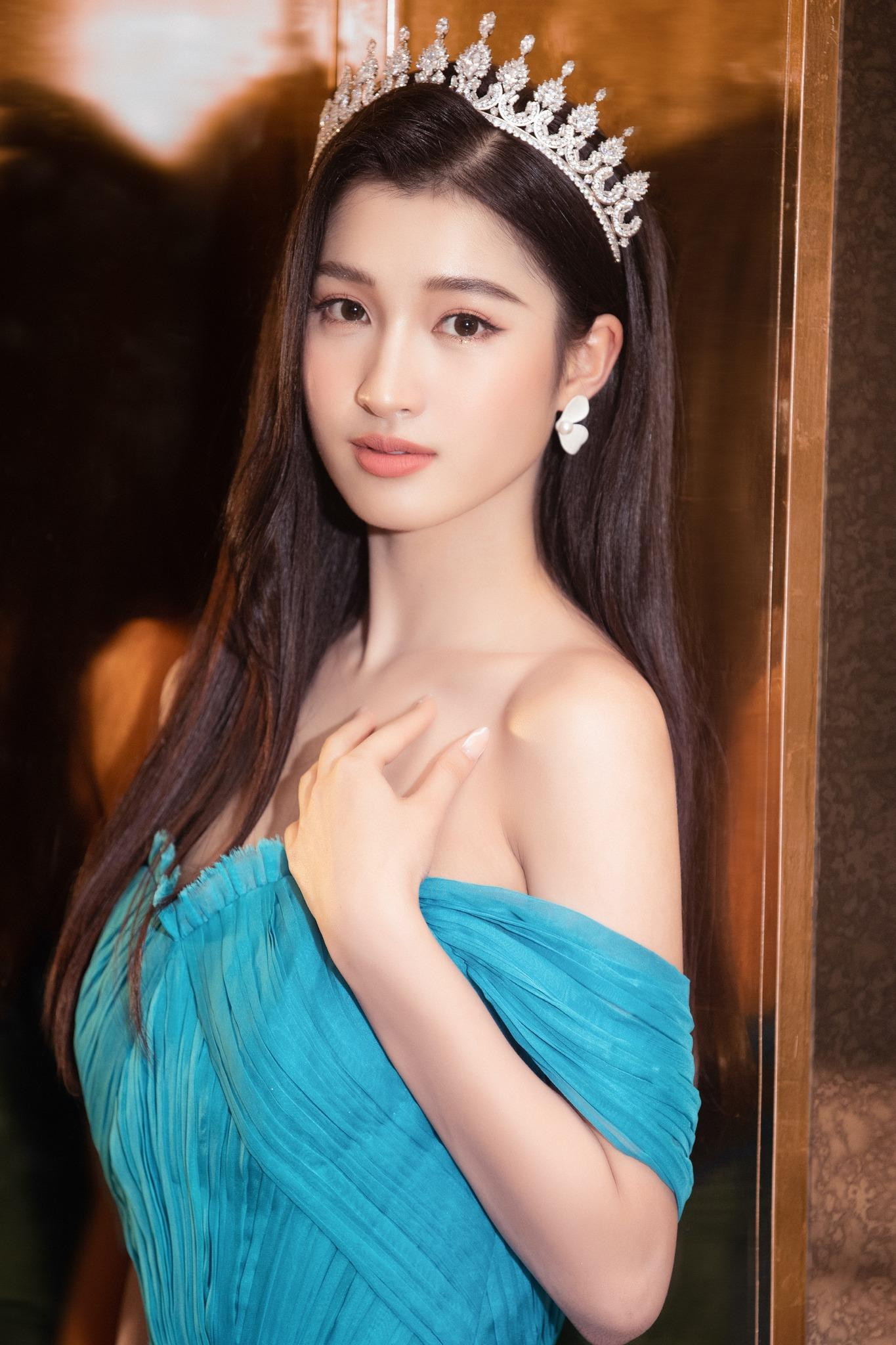 Nàng hậu có chu trình dưỡng da không quá phức tạp Nàng hậu có chu trình dưỡng da không quá phức tạp