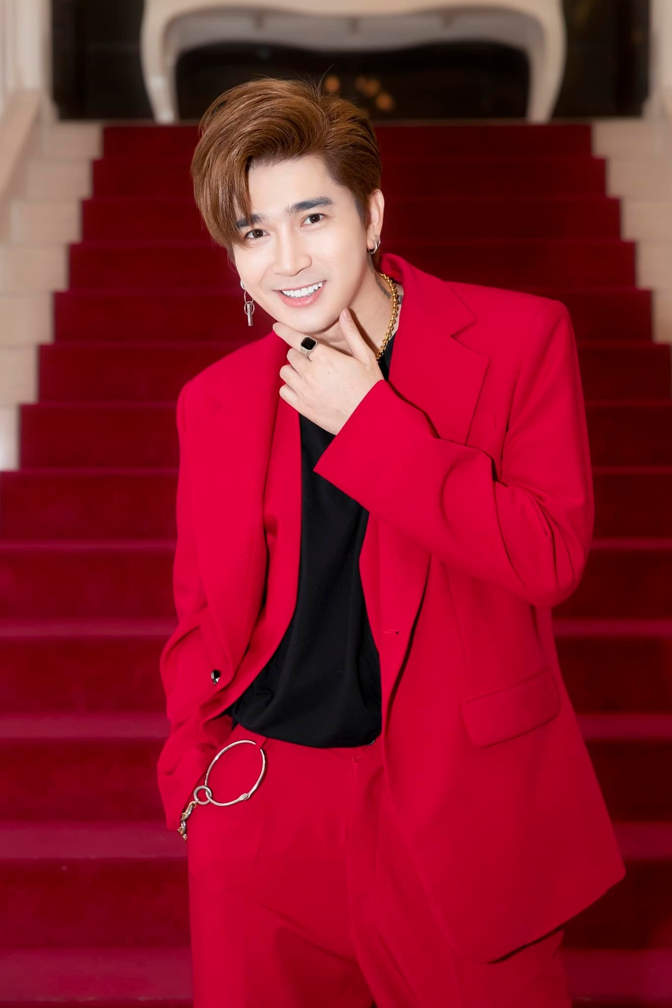 Chi Dân đã từng có sự nghiệp huy hoàng.