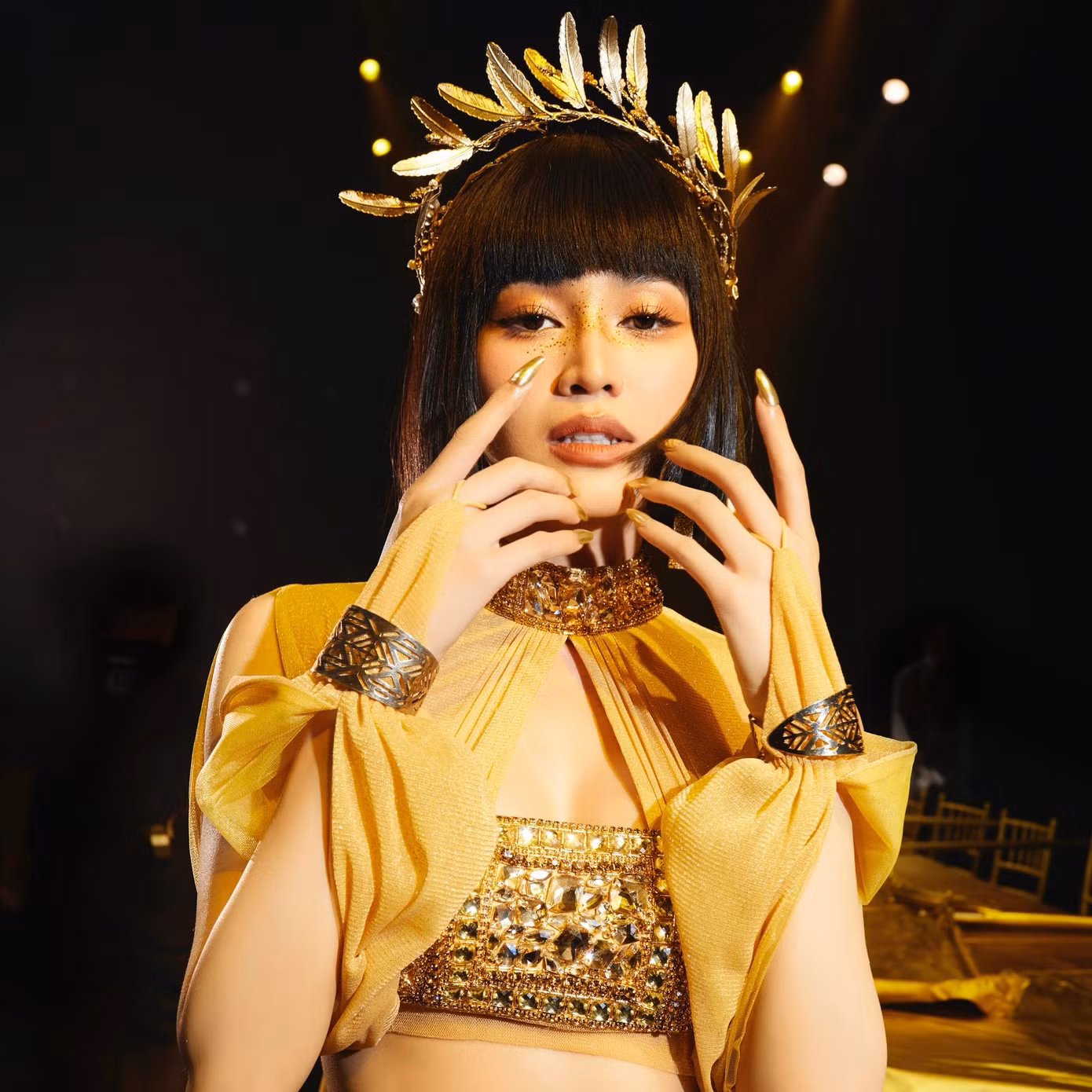 Stylist của Lan Ngọc thanh minh đây là sự cố ngoài ý muốn.