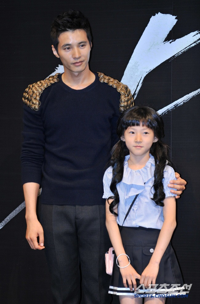 Won Bin từng quan tâm chăm sóc Kim Sae Ron rất cẩn thận khi đóng chung phim.