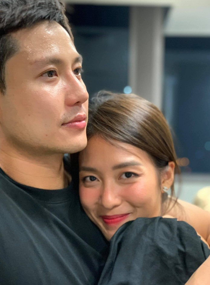 Những khoảnh khắc ngọt ngào khiến khán giả tin chắc hai người đang hẹn hò. Những khoảnh khắc ngọt ngào khiến khán giả tin chắc hai người đang hẹn hò.