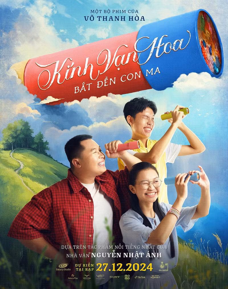 Poster đầu tiên của Kính Vạn Hoa rực rỡ màu sắc. Poster đầu tiên của Kính Vạn Hoa rực rỡ màu sắc.