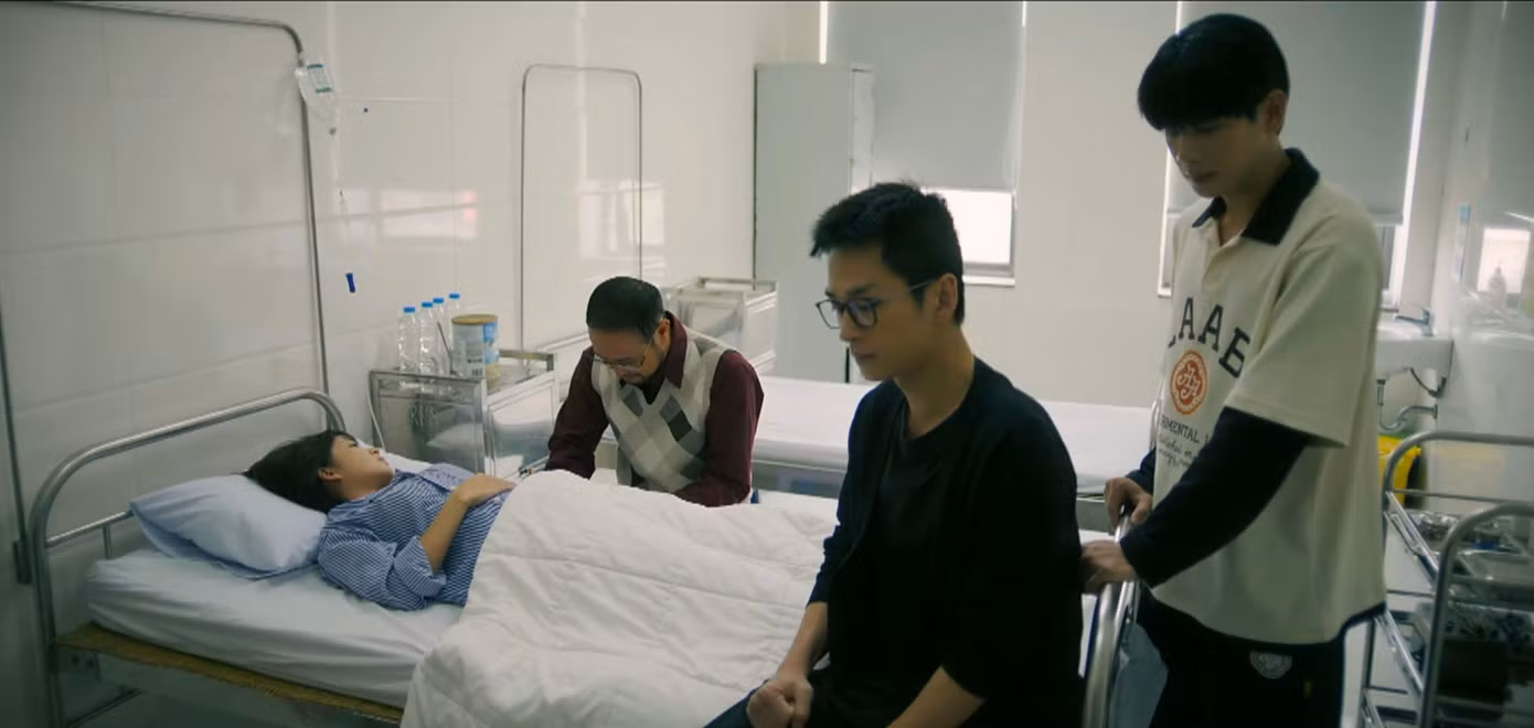 Biến cố liên tục ập đến với gia đình.
