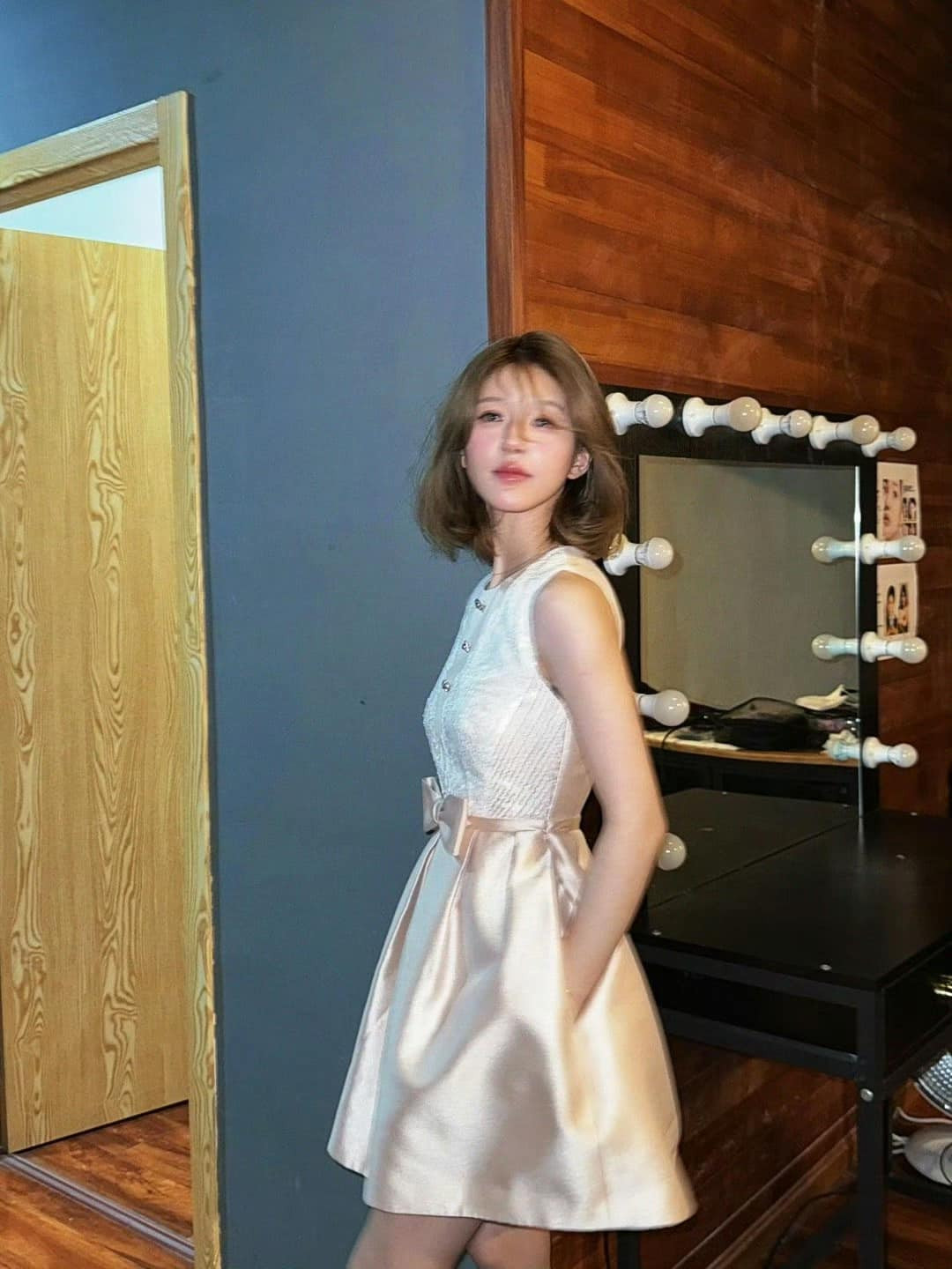 Nữ diễn viên khoe ảnh mới đầy rạng rỡ.