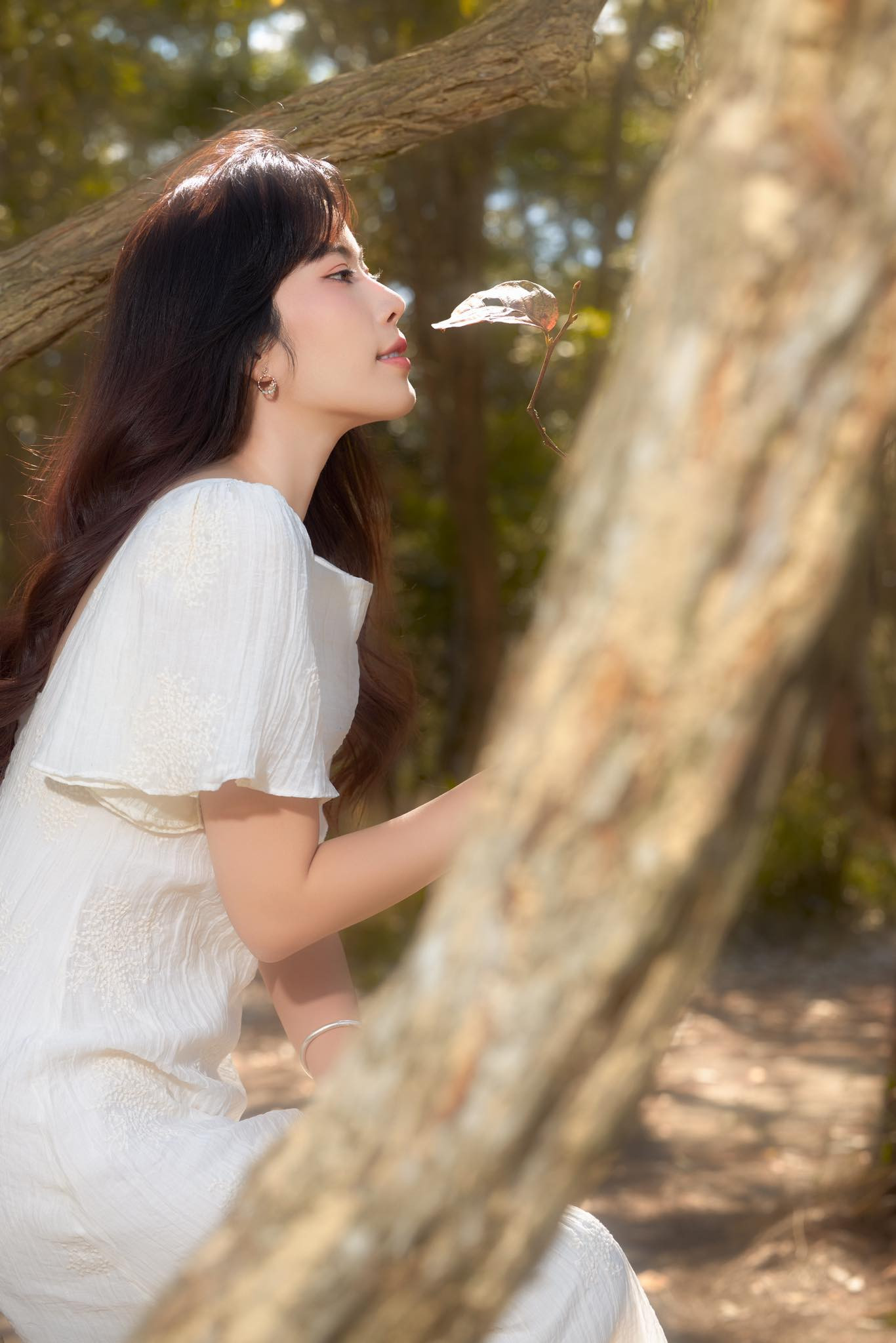 Nam Em đang chuyển hướng livestream bán hàng vì ngày càng ít show.