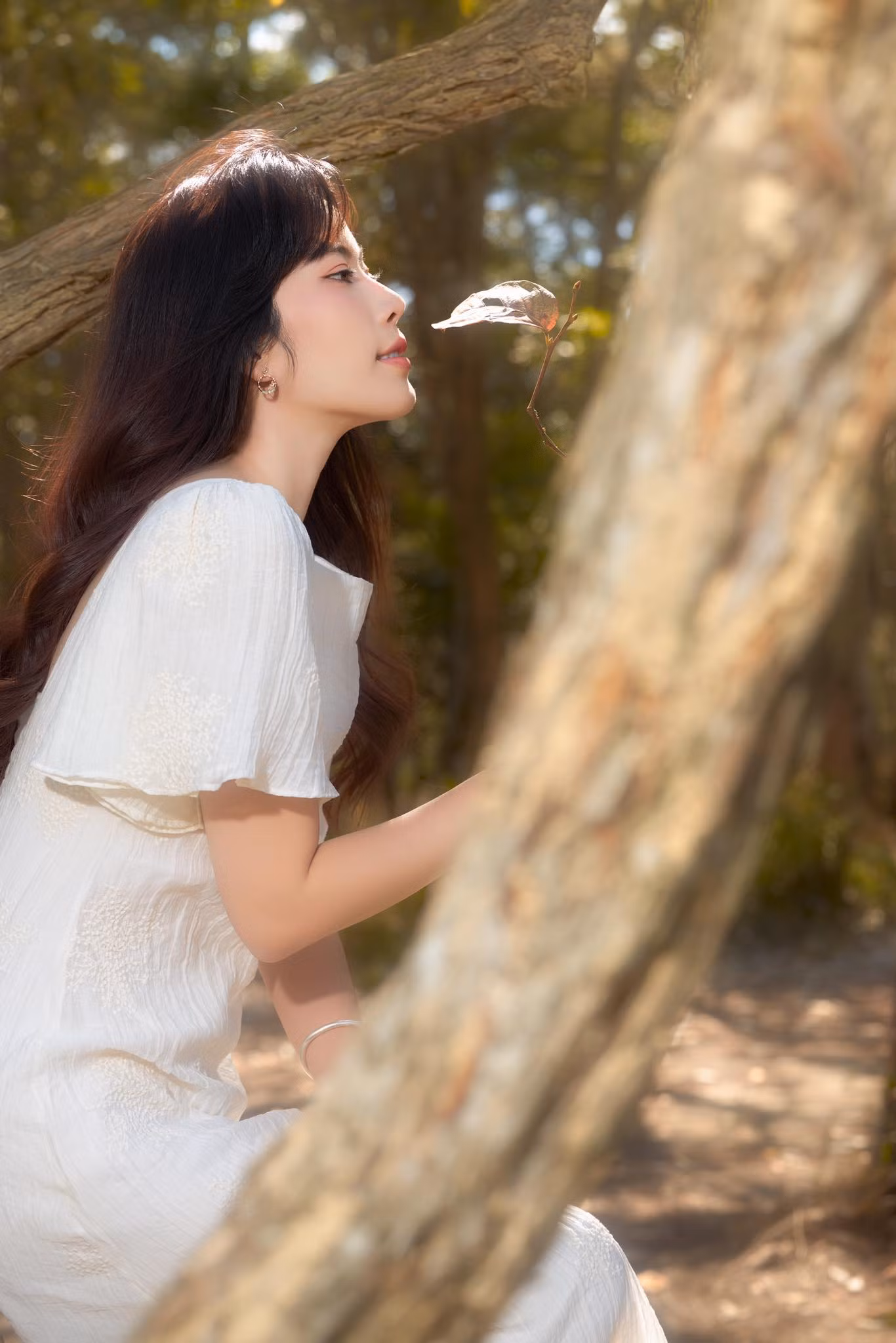 Nam Em đang chuyển hướng livestream bán hàng vì ngày càng ít show.