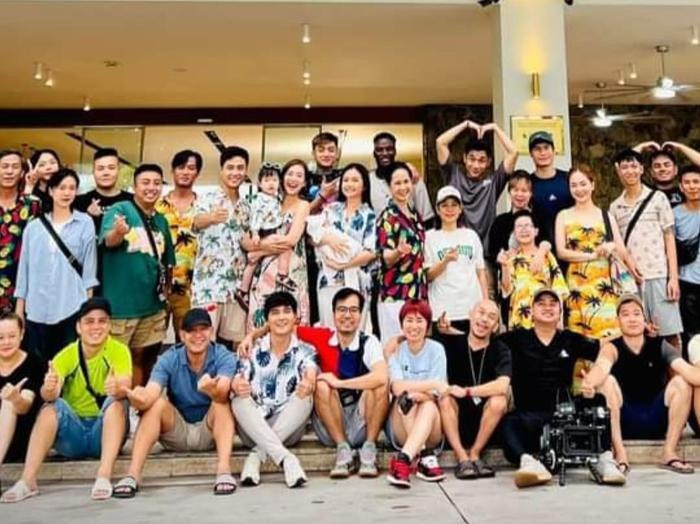 Bức ảnh chụp trong ngày đóng máy phim.