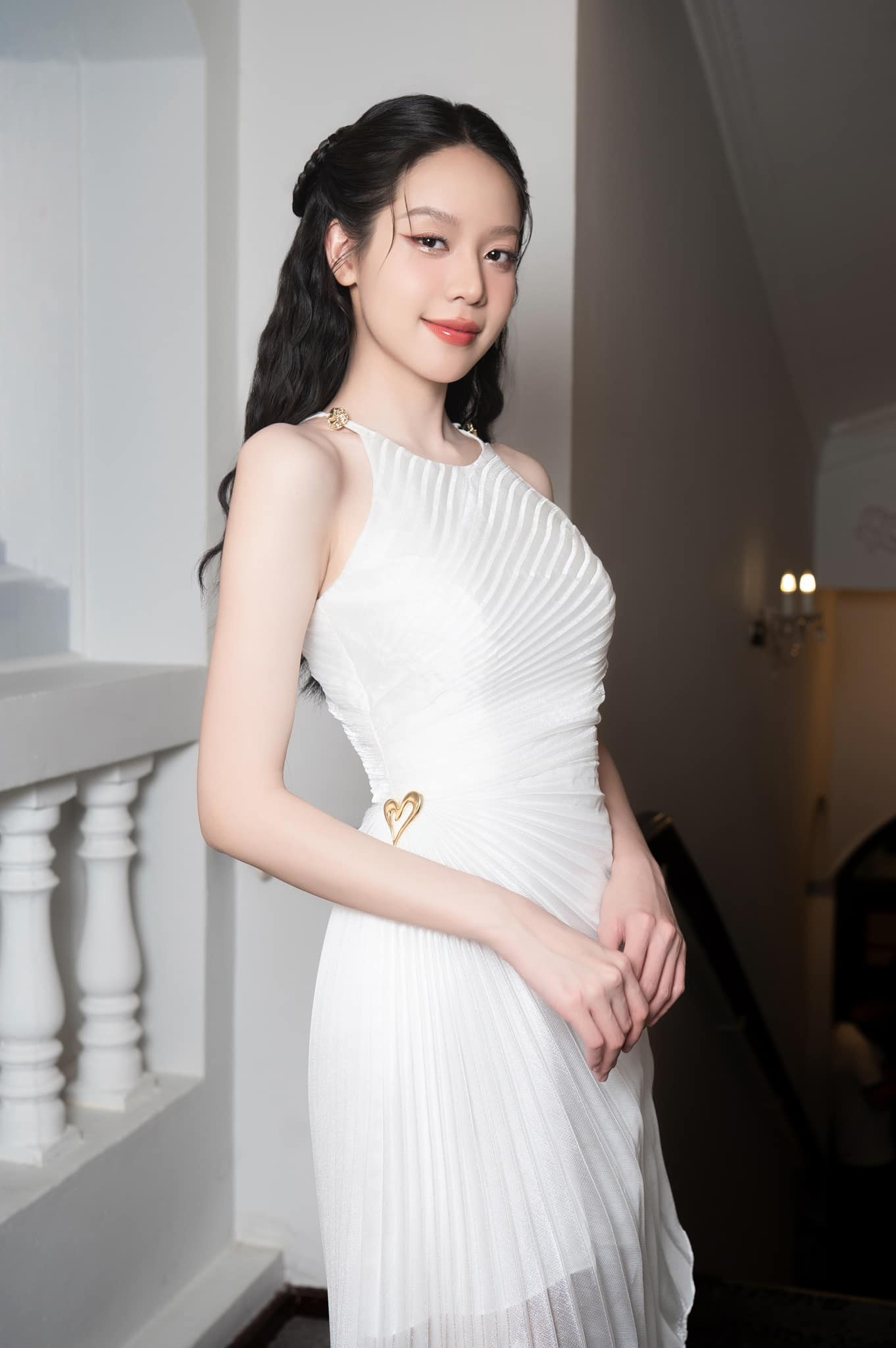 Thanh Thủy khéo léo lên tiếng nói đỡ cho nhãn hàng. Thanh Thủy khéo léo lên tiếng nói đỡ cho nhãn hàng.