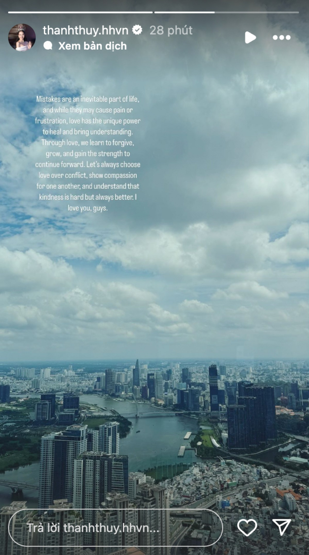 Thanh Thủy khéo léo lên tiếng nói đỡ cho nhãn hàng. Thanh Thủy khéo léo lên tiếng nói đỡ cho nhãn hàng.