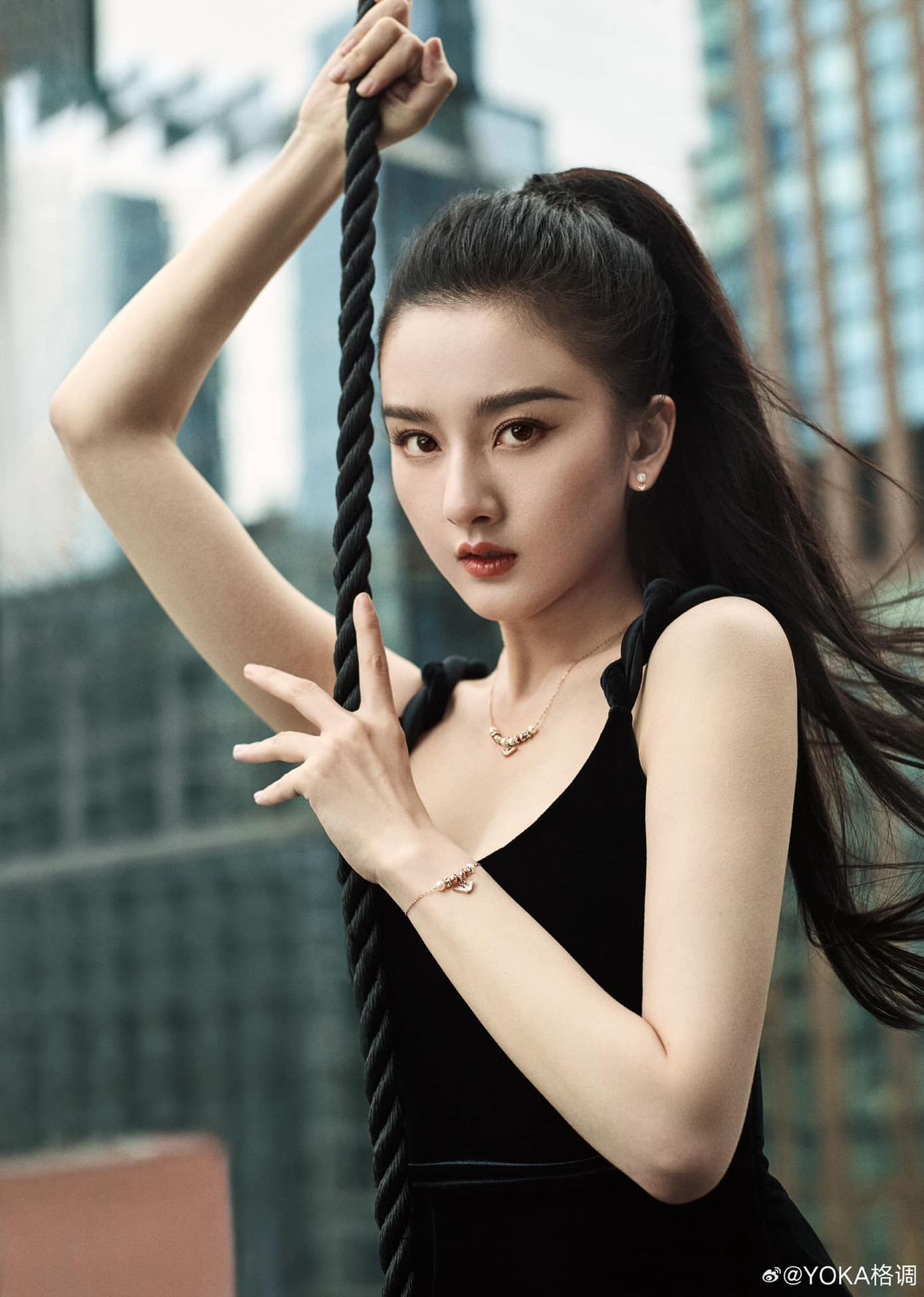 Tống Tổ Nhi là sao nữ đình đám trước khi gặp chuyện.