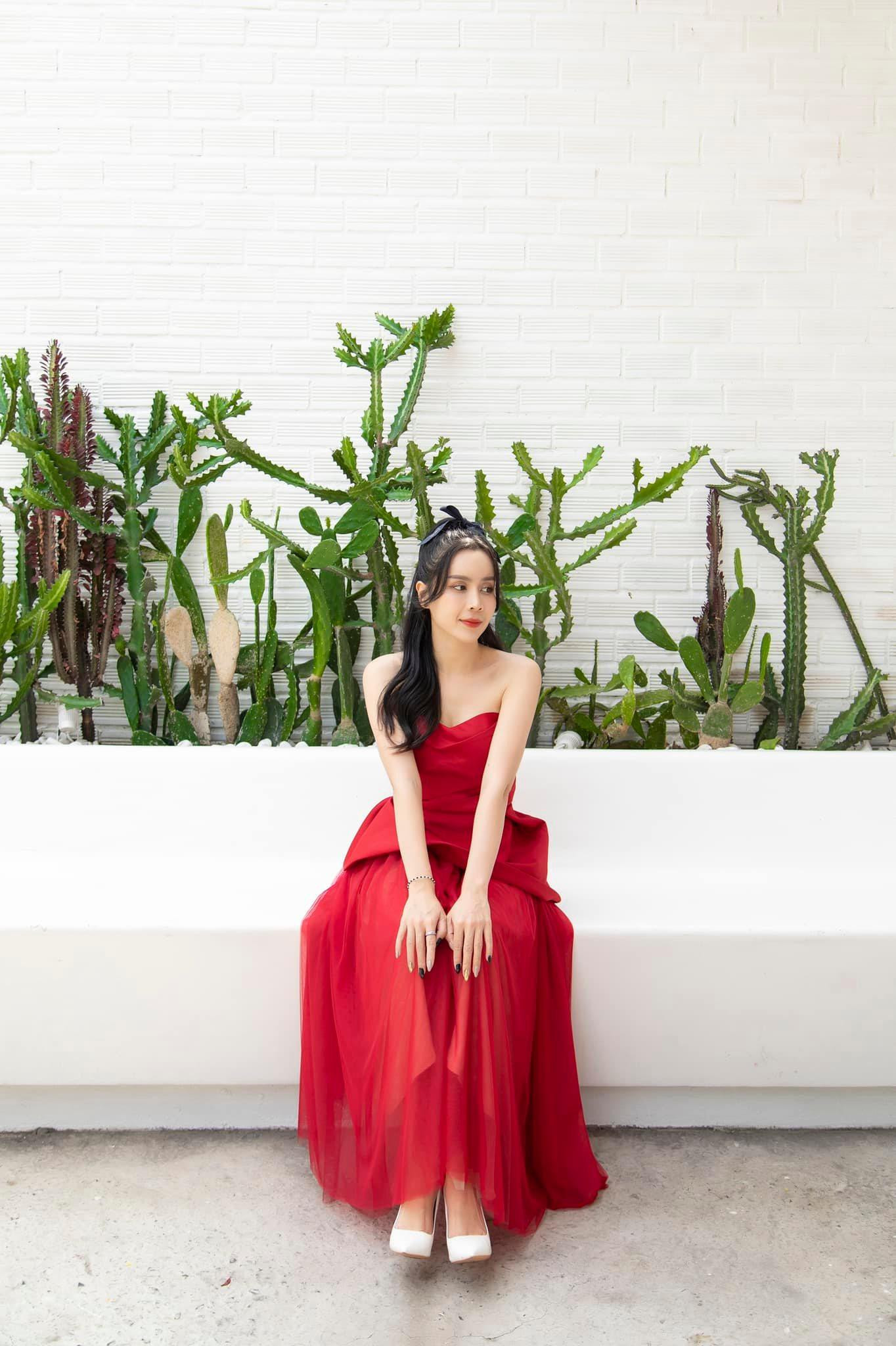 Khán giả để lại nhiều lời nhắn động viên nữ ca sĩ Khán giả để lại nhiều lời nhắn động viên nữ ca sĩ