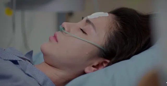 Ngân Hà còn tới cảm ơn kẻ thù.