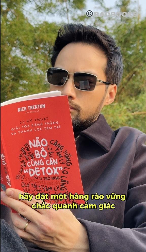 Anh Duy đưa người đọc vào hành trình khám phá những thách thức của thời đại, từ tâm lý con người, kỹ năng kiểm soát cảm xúc đến những bước tiến trong công nghệ.