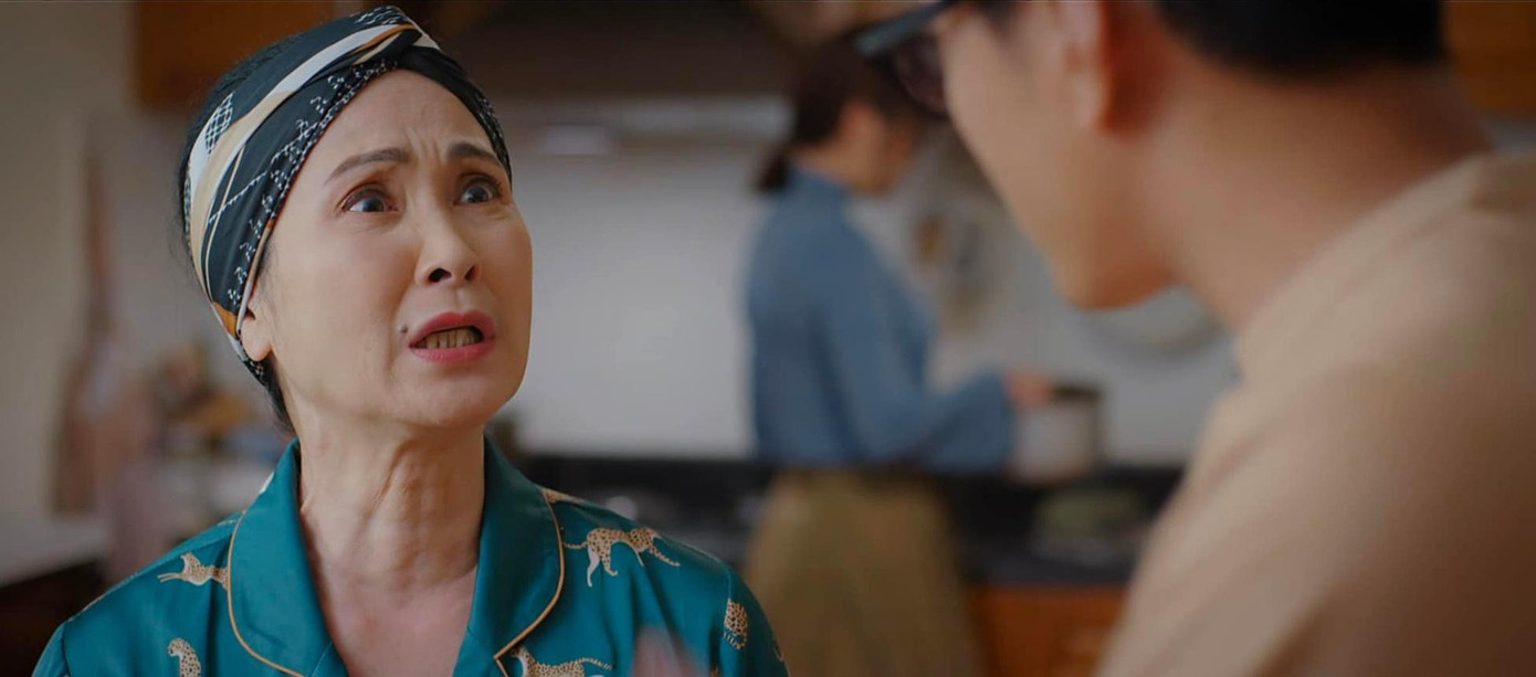 Thương Ngày Nắng Về đang bị phản ứng vì quá bi kịch Thương Ngày Nắng Về đang bị phản ứng vì quá bi kịch