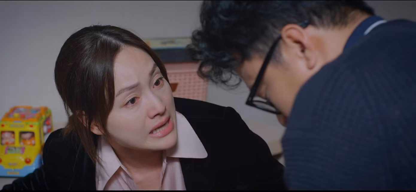 Đức phũ phàng với Khánh lúc cô đang tuyệt vọng nhất