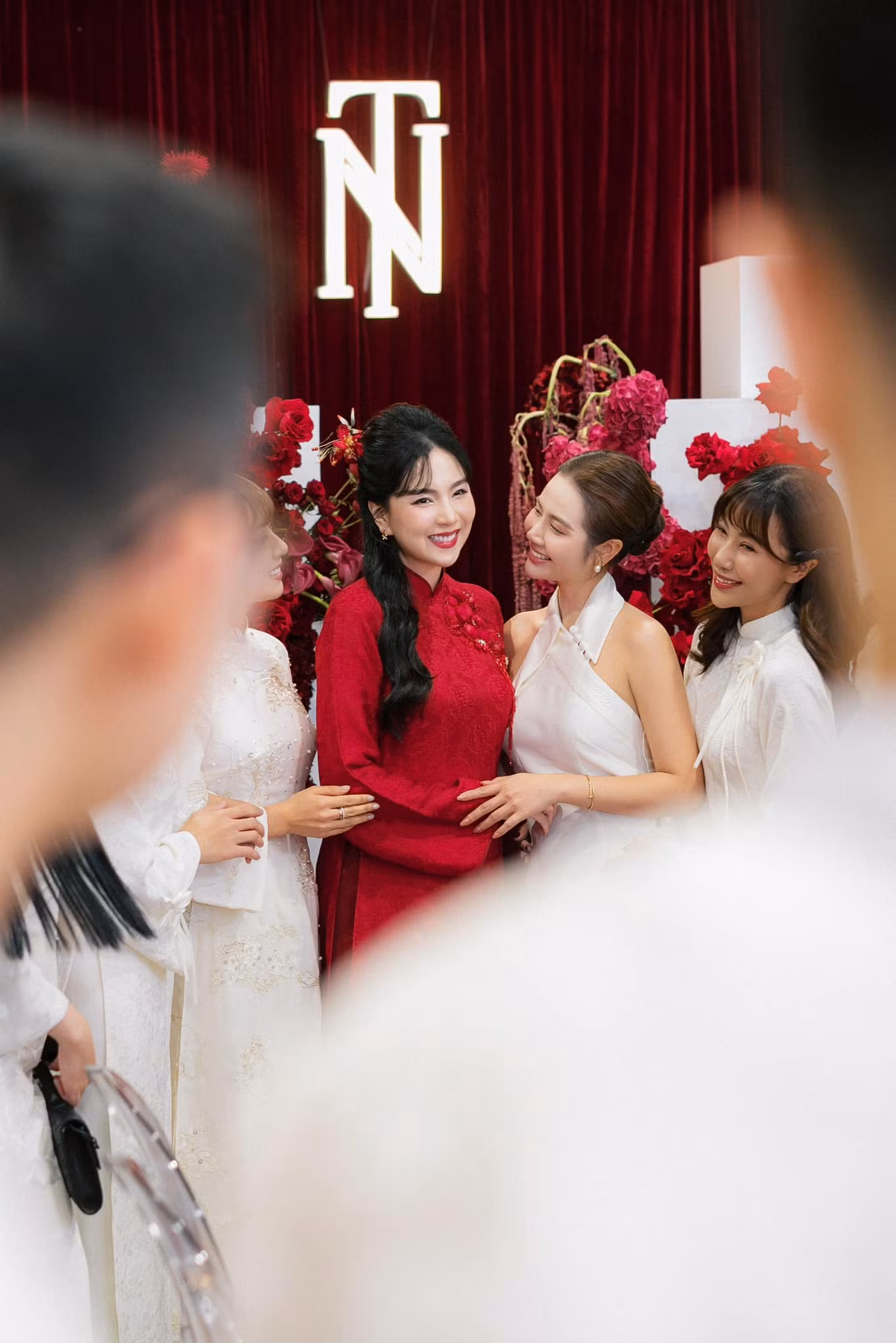 Huyền Lizzie sẽ là người tiếp theo lên xe hoa trong năm 2025? Huyền Lizzie sẽ là người tiếp theo lên xe hoa trong năm 2025?
