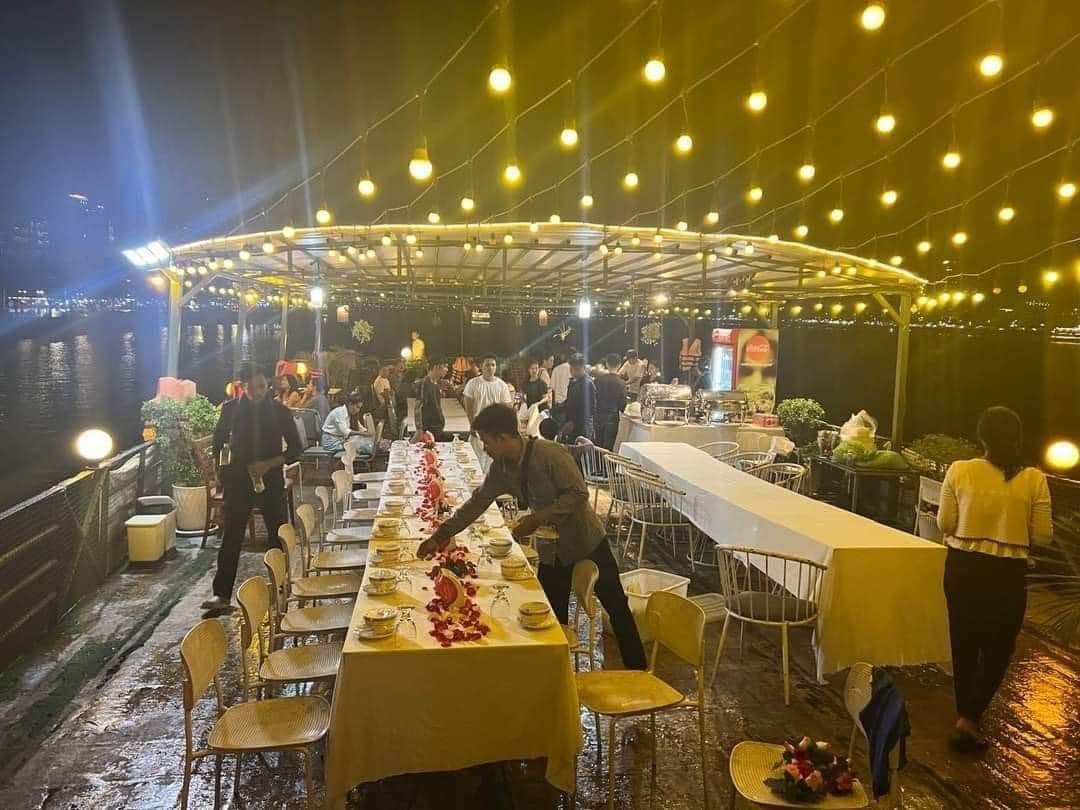 Phía Campuchia nhanh chóng đưa ra bằng chứng thanh minh. Phía Campuchia nhanh chóng đưa ra bằng chứng thanh minh.