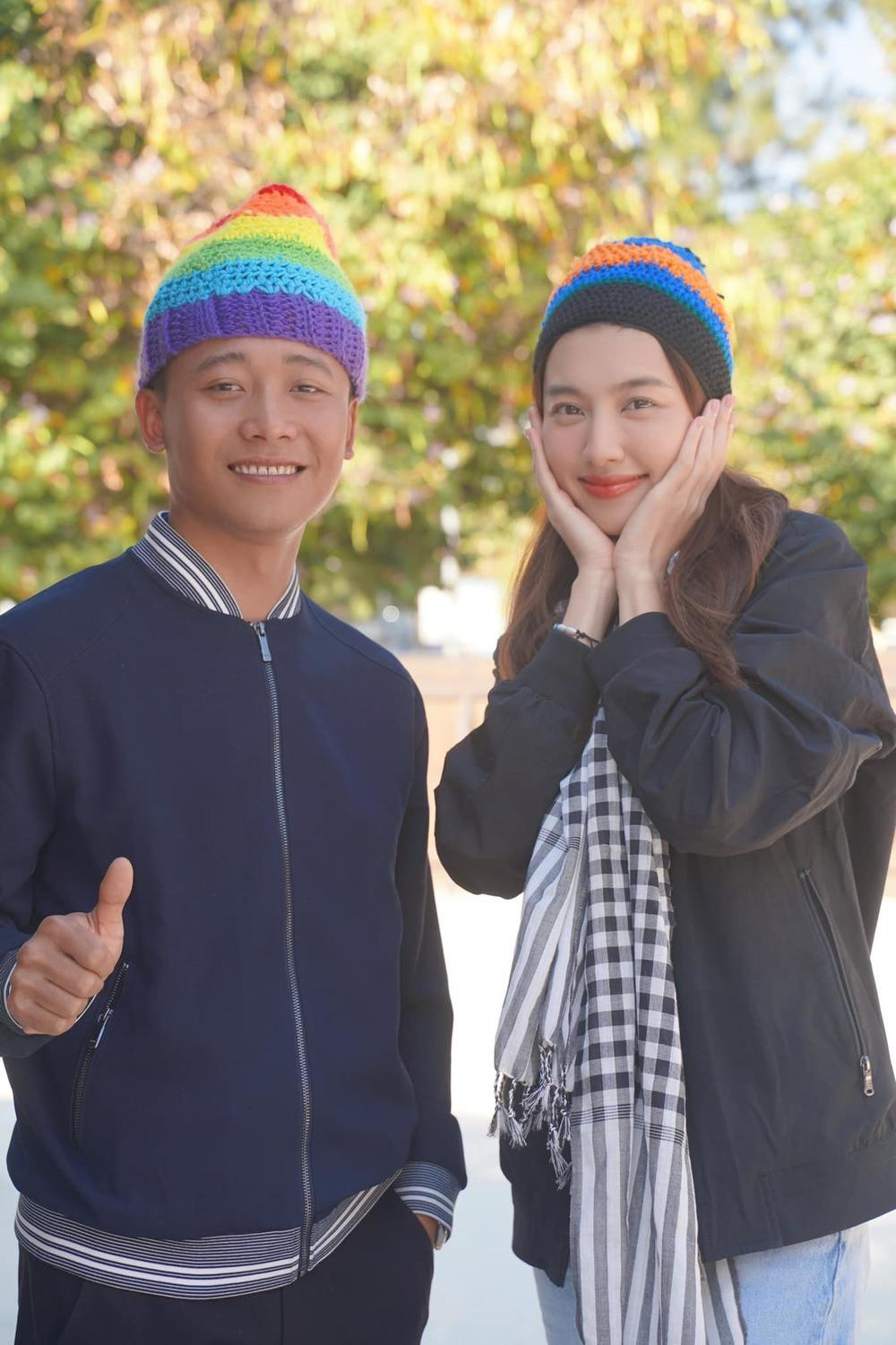 Thùy Tiên và Quang Linh Vlogs ngày càng được yêu thích Thùy Tiên và Quang Linh Vlogs ngày càng được yêu thích