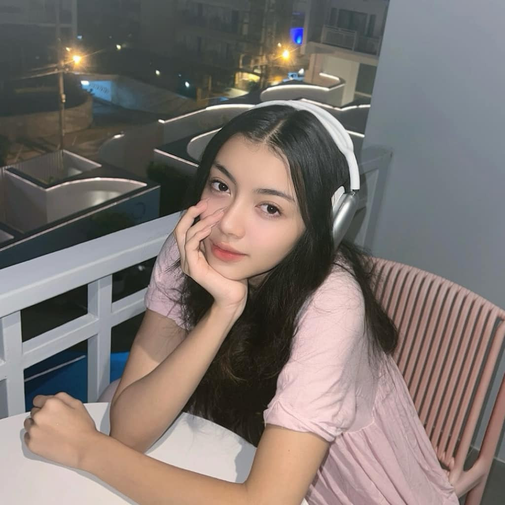 Thae Su Nyein đang vướng ồn ào thái độ, phải chăng do quá trẻ?