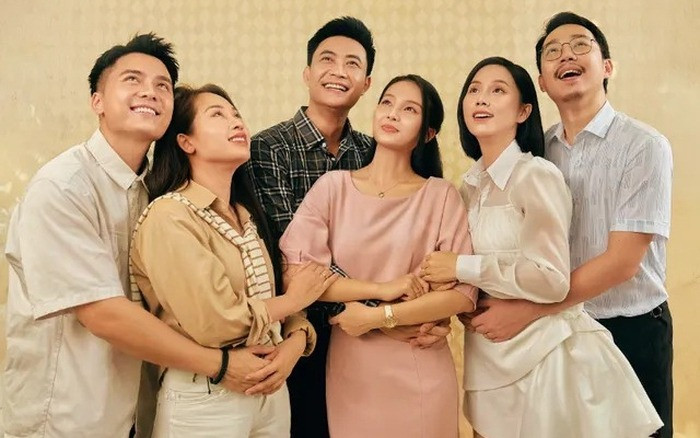 Rất nhiều cái tên lên sóng trong im ắng. Rất nhiều cái tên lên sóng trong im ắng.