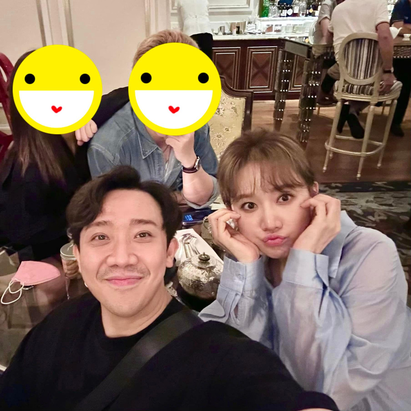 Trấn Thành đăng ảnh đi chơi cùng Hari Won Trấn Thành đăng ảnh đi chơi cùng Hari Won