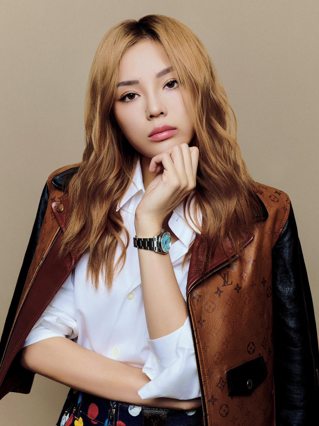 Do lần đầu thử sức nên nàng hậu chưa được đánh giá cao với vai trò mới. Do lần đầu thử sức nên nàng hậu chưa được đánh giá cao với vai trò mới.