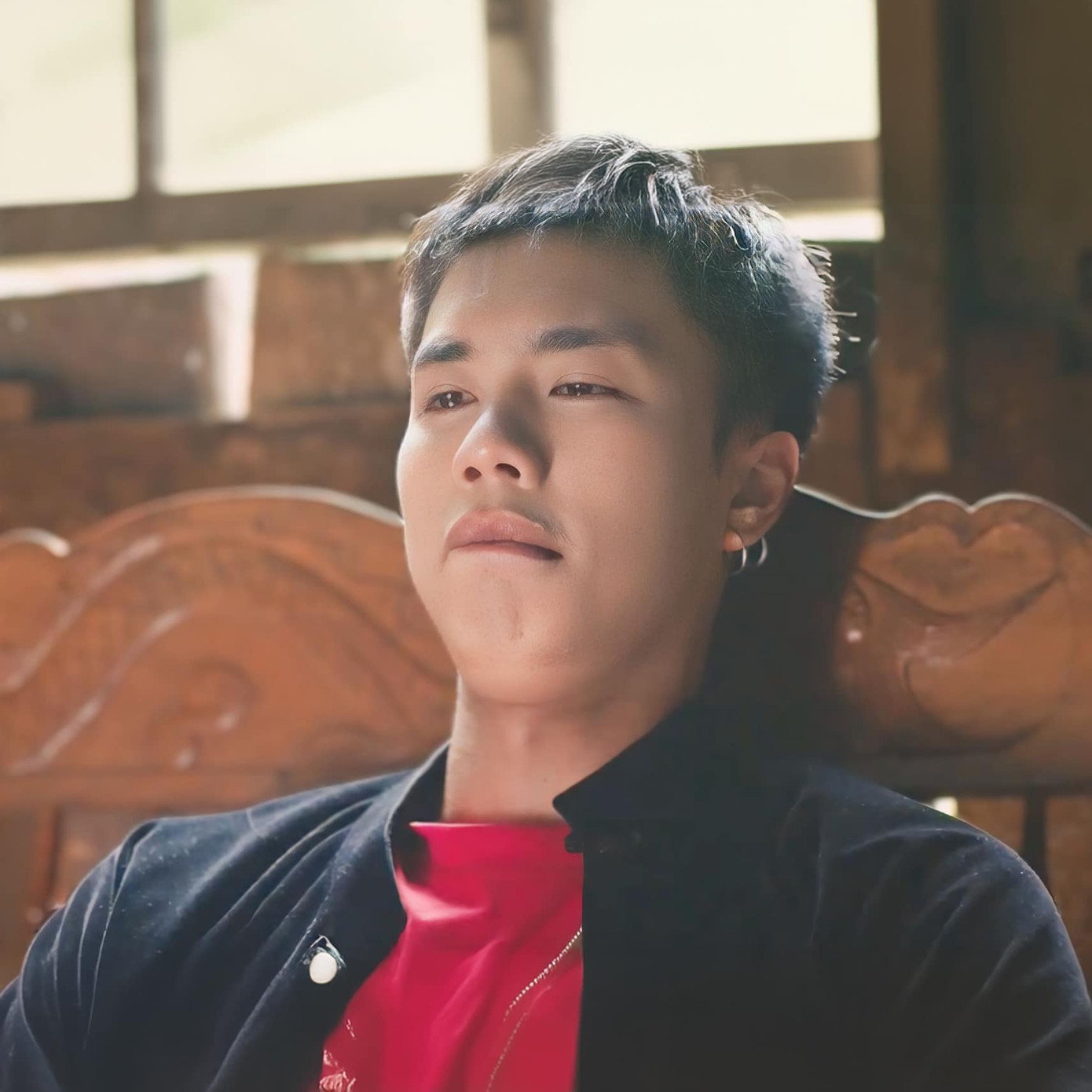 Chàng thiếu gia chỉ biết khóc khi Pu xuống Hà Nội học. Chàng thiếu gia chỉ biết khóc khi Pu xuống Hà Nội học.