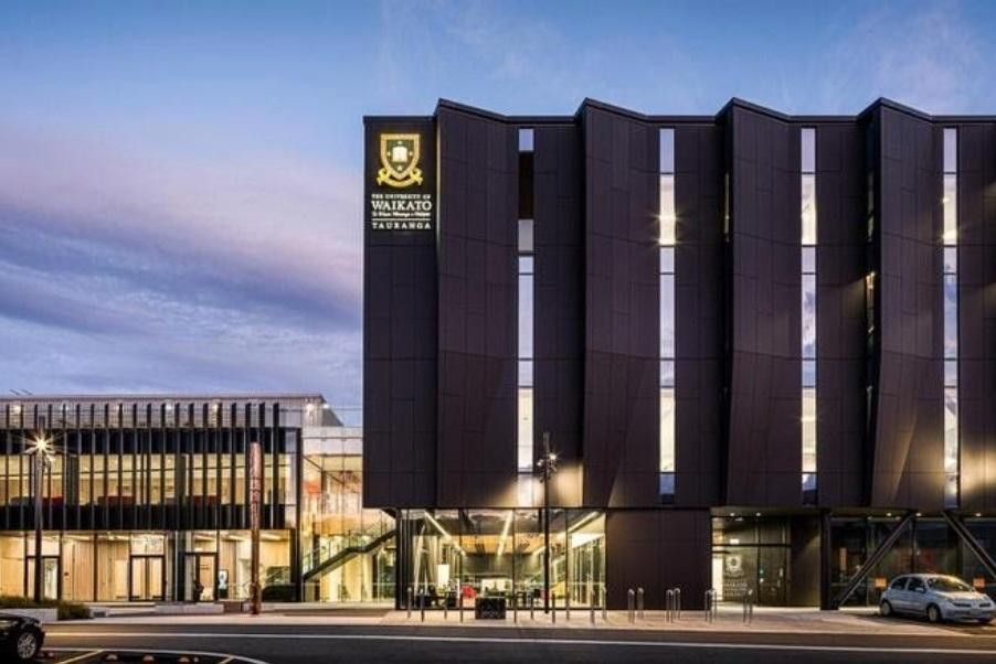 ĐH Waikato nằm trong nhóm 1% các trường về quản trị kinh doanh danh hiệu Triple Crown.