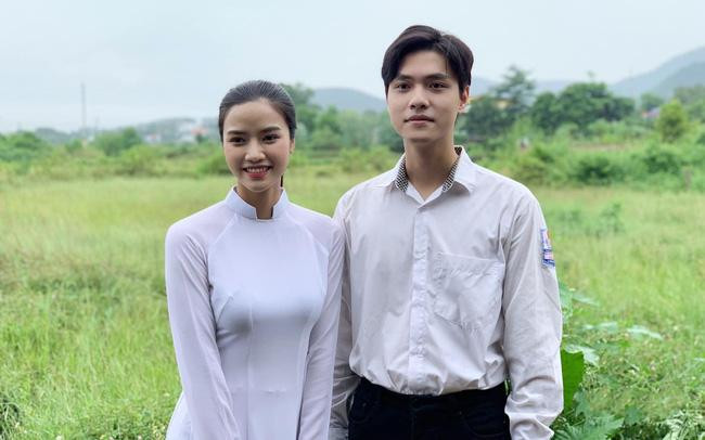 Nghĩa và Thanh là bạn học thân thiết nhiều năm Nghĩa và Thanh là bạn học thân thiết nhiều năm