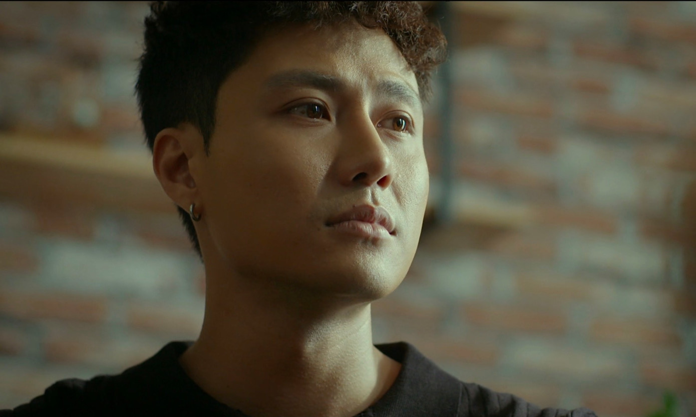 Danh và Trâm Anh vẫn nhớ về nhau nhưng lại không thể mở lời. Danh và Trâm Anh vẫn nhớ về nhau nhưng lại không thể mở lời.