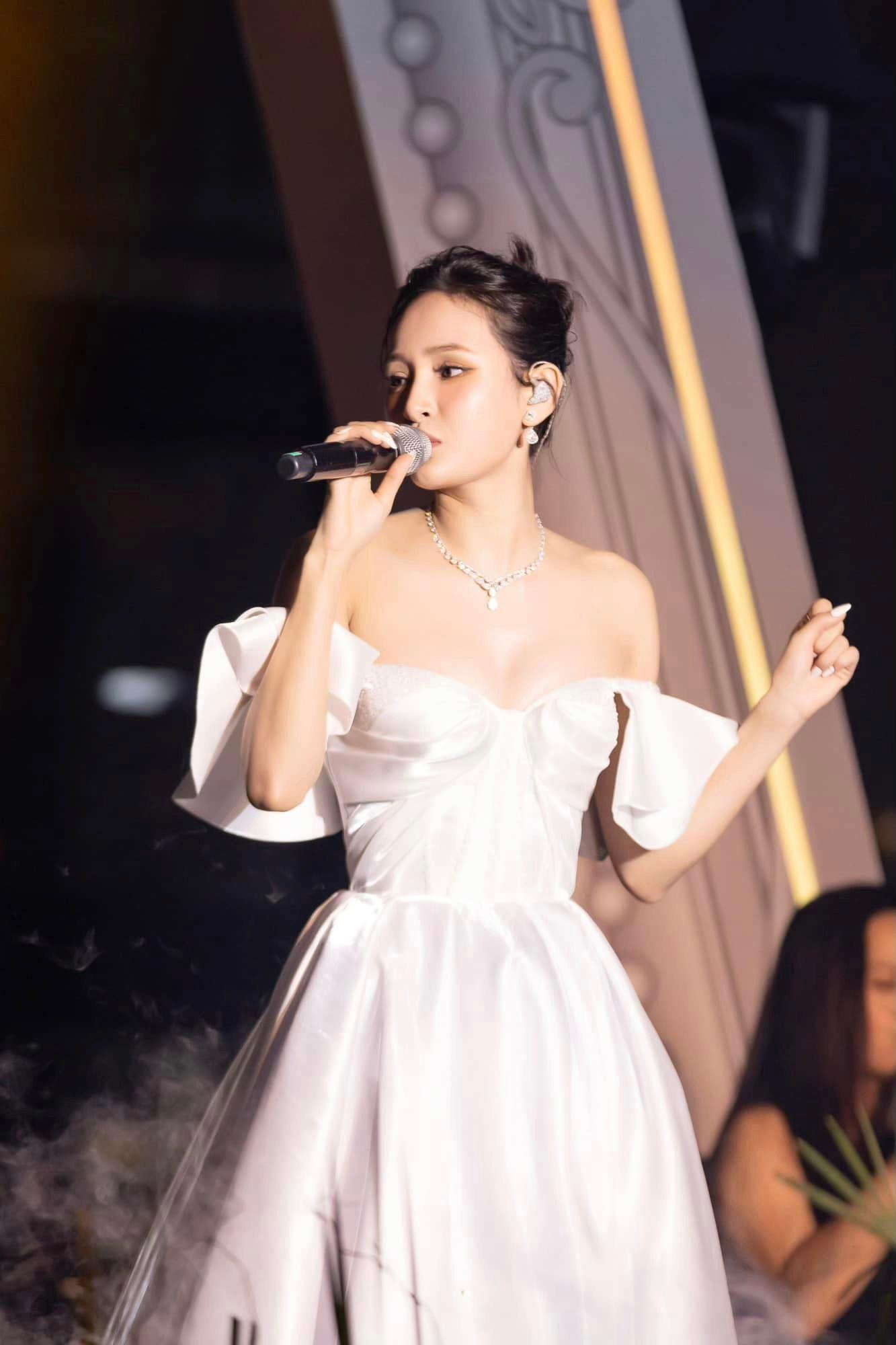 Hiền Hồ vẫn sẵn sàng cho ca khúc mới.