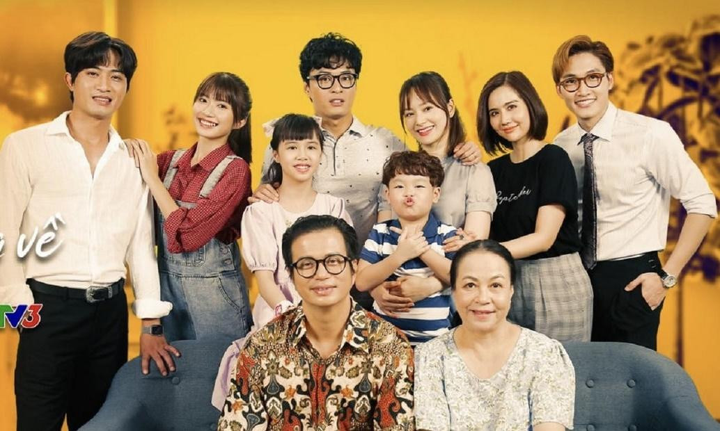 Thương Ngày Nắng Về đã được đổi tên vào phút cuối. Thương Ngày Nắng Về đã được đổi tên vào phút cuối.