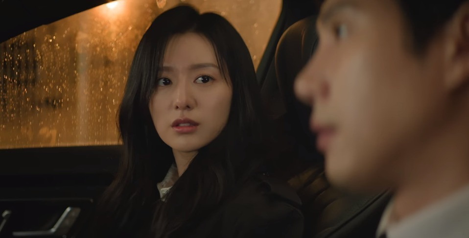 Hae In bàng hoàng phát hiện ra... Hae In bàng hoàng phát hiện ra...