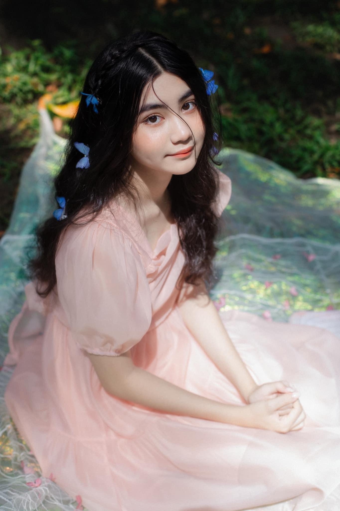 Lọ Lem và Hạt Dẻ được nhiều người khen là Hoa hậu tương lai Lọ Lem và Hạt Dẻ được nhiều người khen là Hoa hậu tương lai