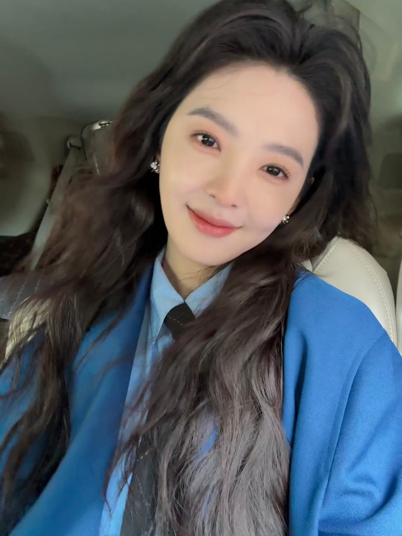 Hiện tại, Chương Nhược Nam được khen xinh đẹp hơn cả phim. Hiện tại, Chương Nhược Nam được khen xinh đẹp hơn cả phim.