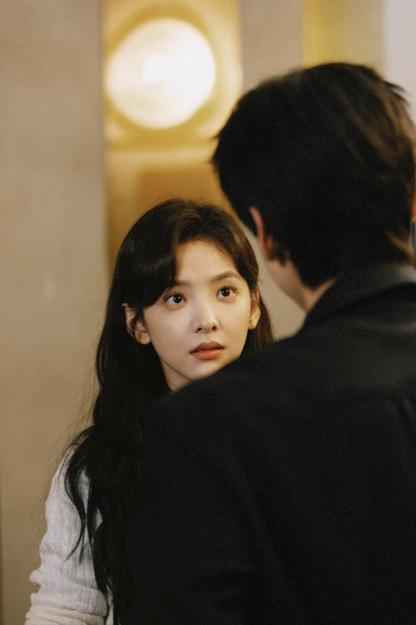 Ôn Dĩ Phàm xinh đẹp trong mọi góc quay. Ôn Dĩ Phàm xinh đẹp trong mọi góc quay.