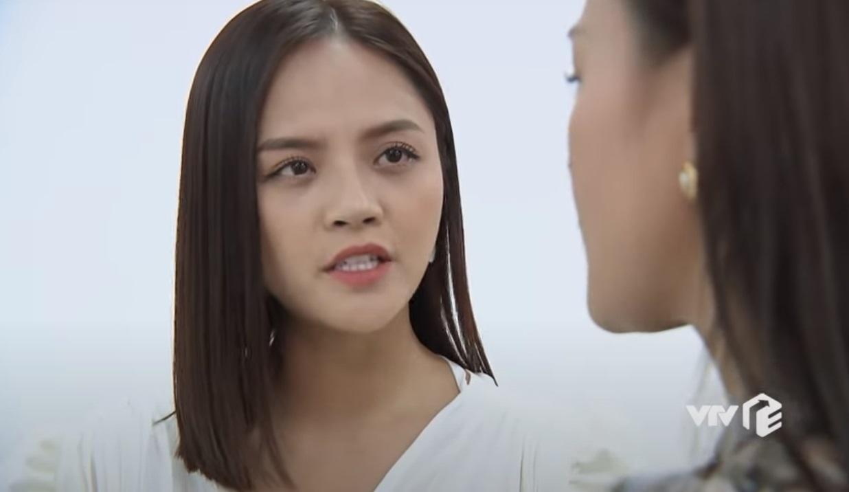 Thy muốn Nam và ông Sinh phải rời đi mãi mãi Thy muốn Nam và ông Sinh phải rời đi mãi mãi