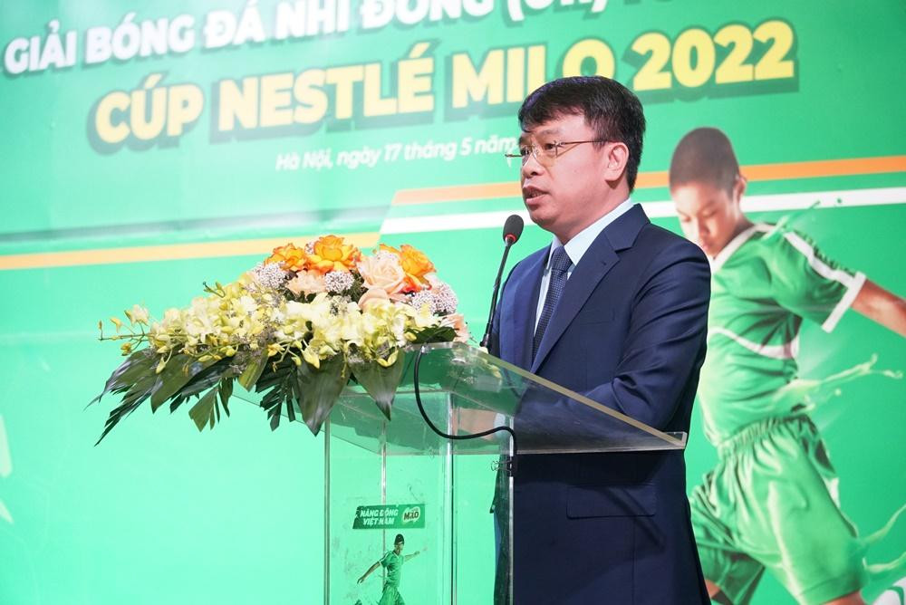 Ông Nguyễn Phan Khuê, Tổng biên tập Báo Thiếu niên Tiền phong và Nhi đồng phát biểu tại họp báo Ông Nguyễn Phan Khuê, Tổng biên tập Báo Thiếu niên Tiền phong và Nhi đồng phát biểu tại họp báo